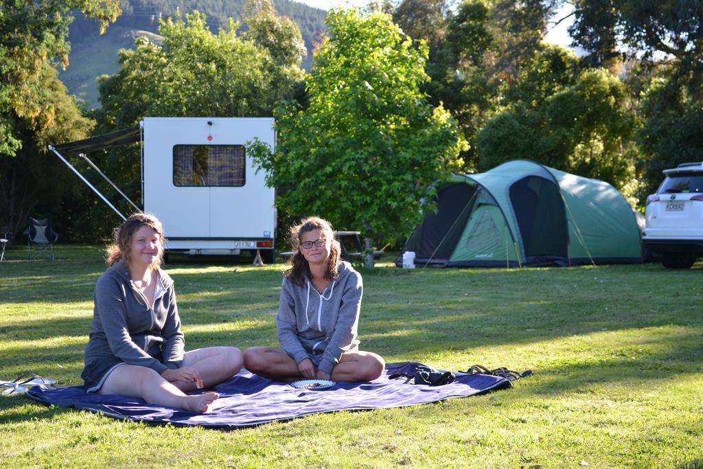 Smiths Farm Holiday Park Linkwater Экстерьер фото