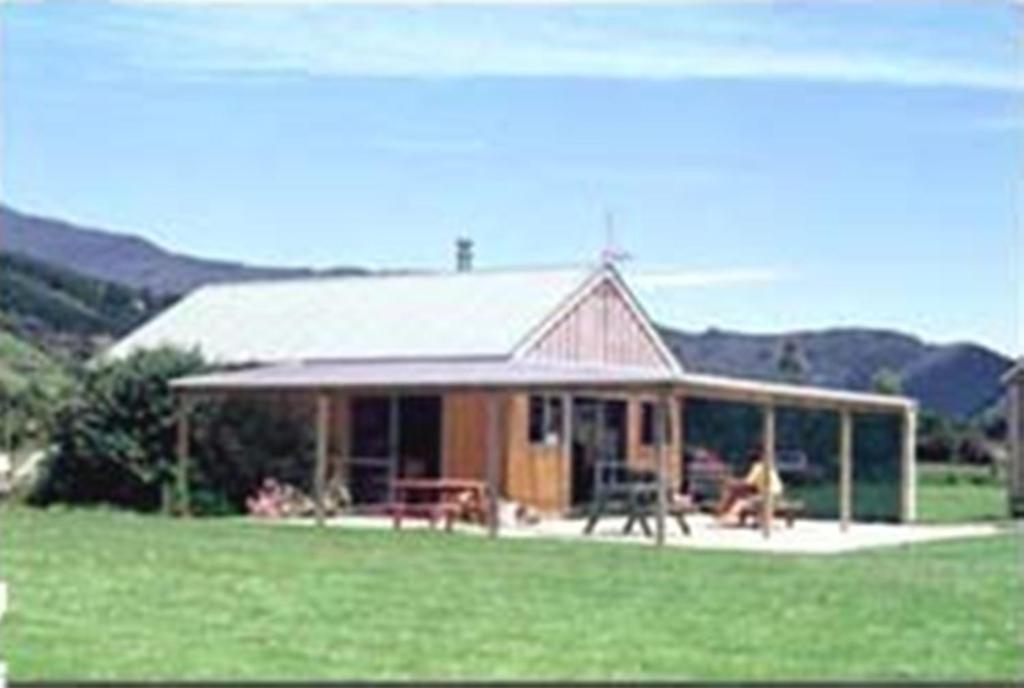 Smiths Farm Holiday Park Linkwater Экстерьер фото