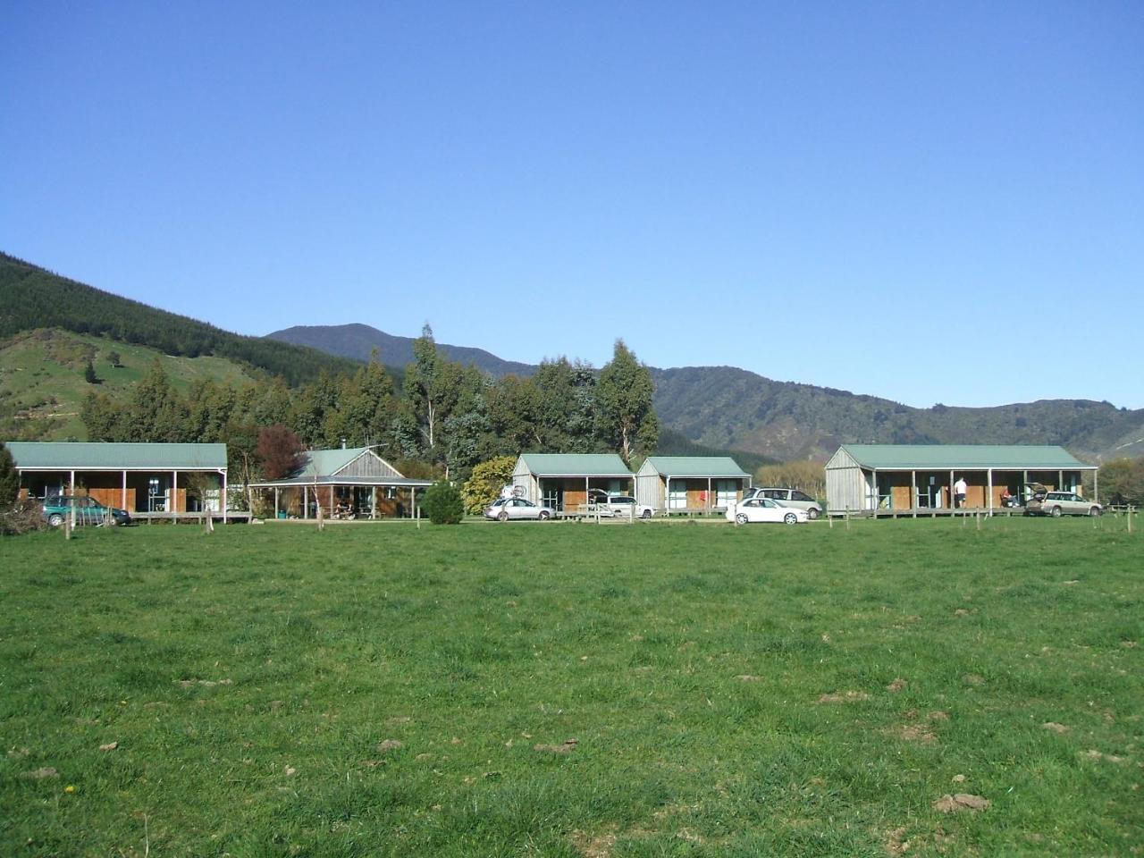 Smiths Farm Holiday Park Linkwater Экстерьер фото
